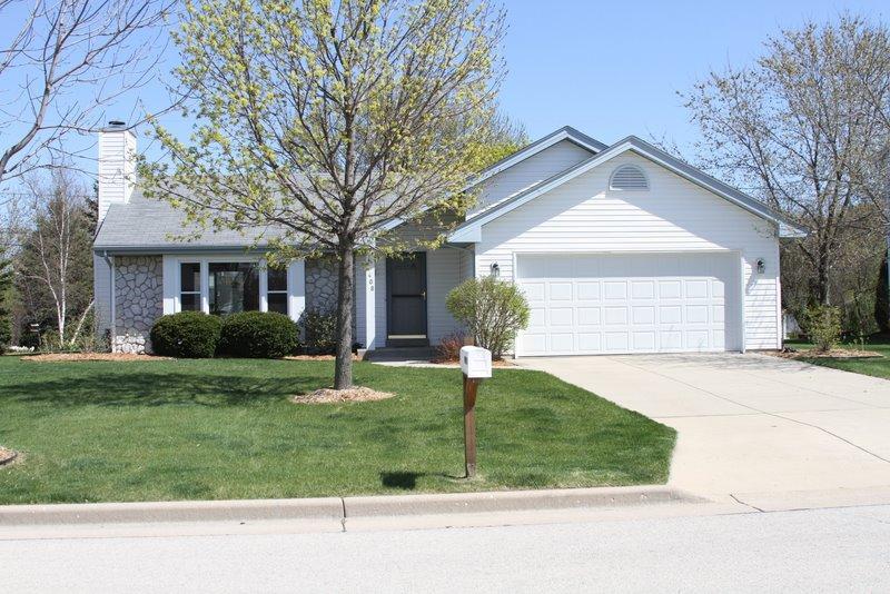 7408 S 38th St., Franklin, WI 53132