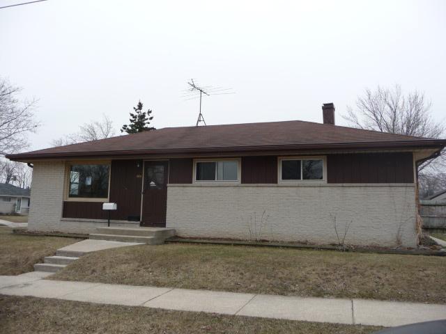 1901 W Carrington Ave, Milwaukee, WI 53221
