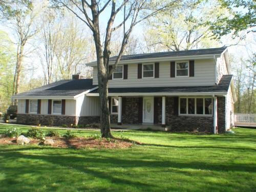 N93W25355 Crestwood Dr, Lisbon, WI 53089