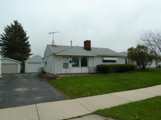 2870 S 51st St, Milwaukee, WI 53219
