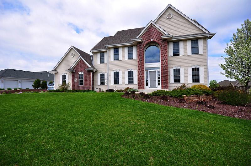 N54W17446 Walnut Way Dr., Menomonee Falls, WI 53051