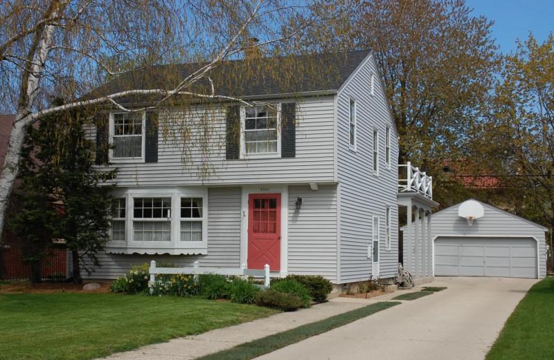 6040 N Lydell Ave., Whitefish Bay, WI 53217