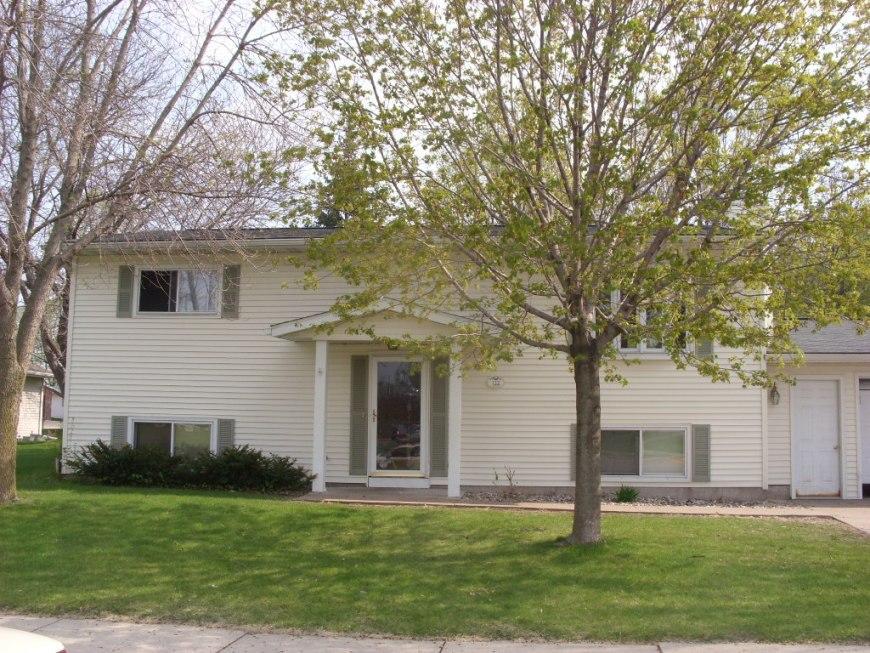 712 Quincy St, Onalaska, WI 54650
