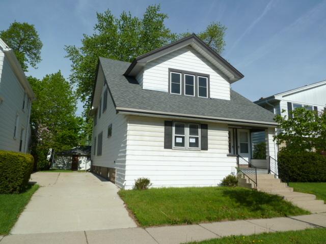 1323 S 72nd St #1325, West Allis, WI 53214