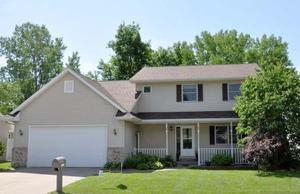 4515 El Camino Real Dr, La Crosse, WI 54601