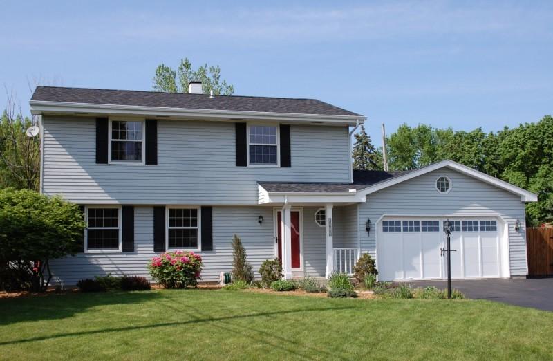 5612 Riviera Dr, Mount Pleasant, WI 53406
