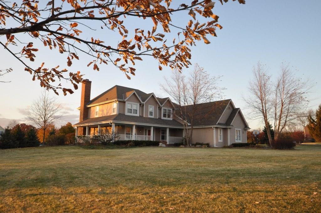 W311N4959 Old Steeple Ct, Merton, WI 53029