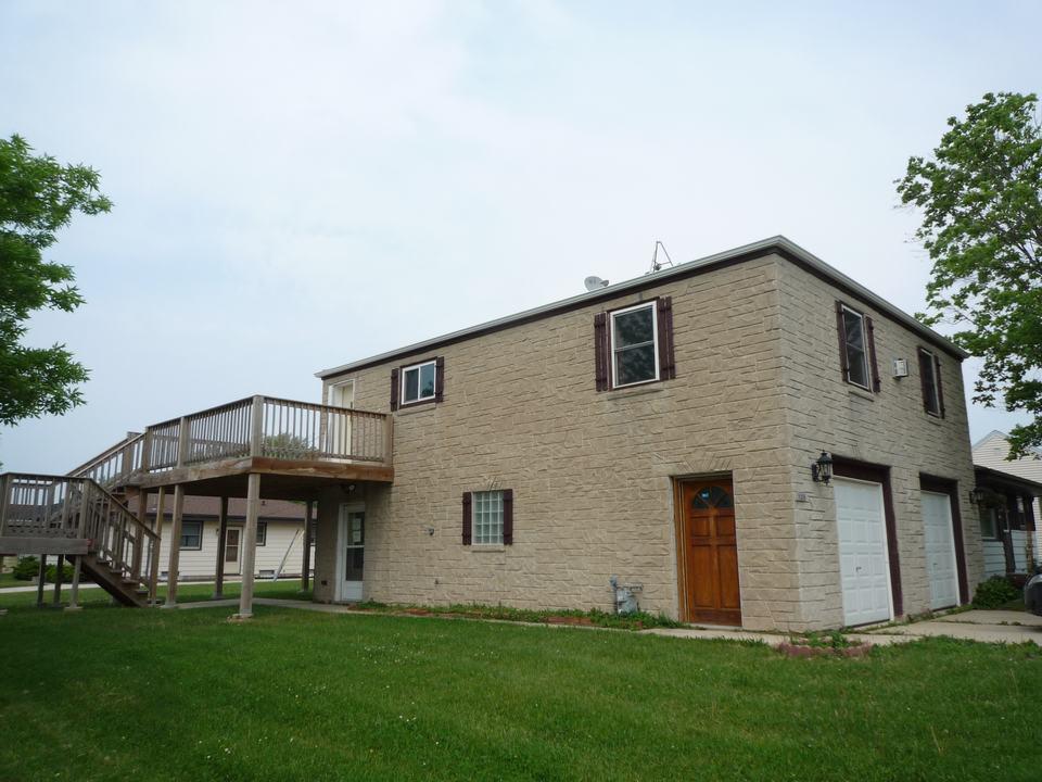 1036 Pershing Ave, Sheboygan, WI 53083