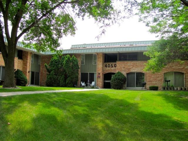 4050 Rivers Edge Cir #4, Brown Deer, WI 53209