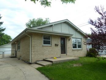 4316 16th St, Racine, WI 53405