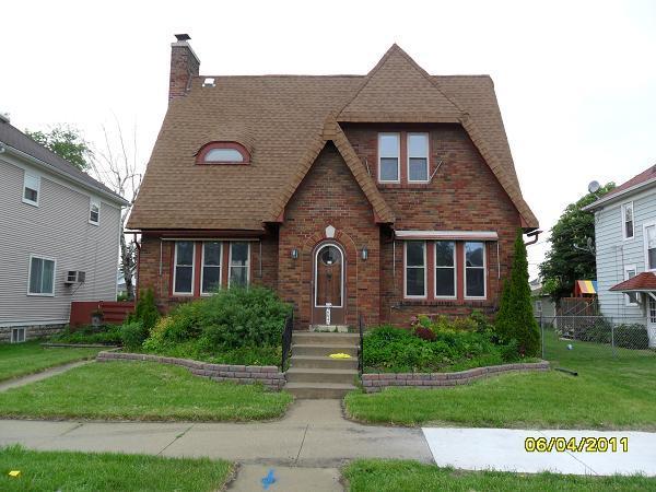 2040 Saint Clair St., Racine, WI 53402