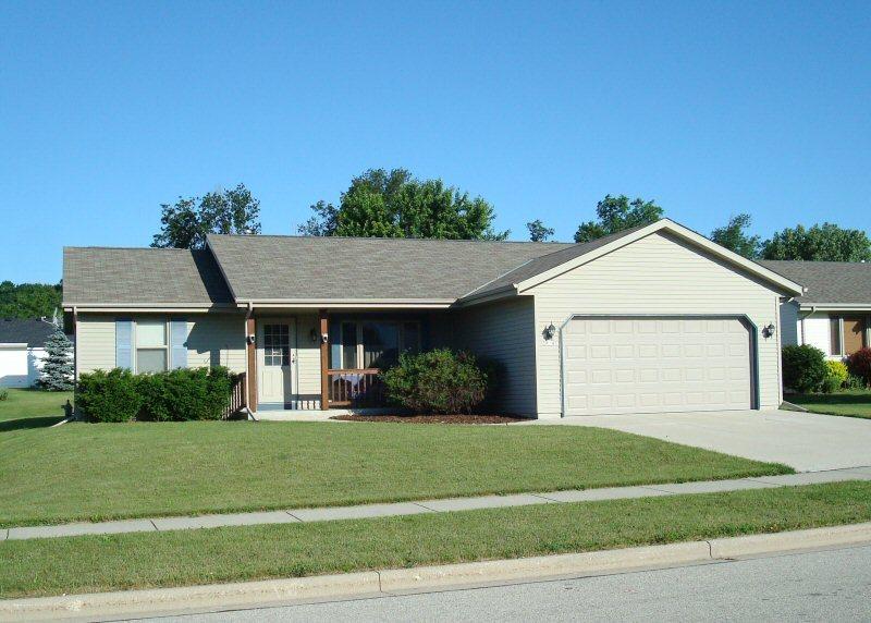 1408 Meridian Ave, West Bend, WI 53095