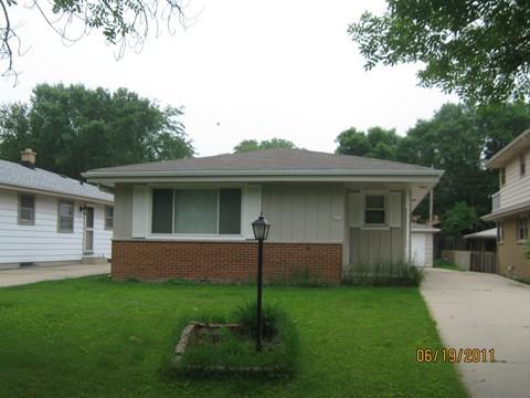 2014 N 115th St., Wauwatosa, WI 53226