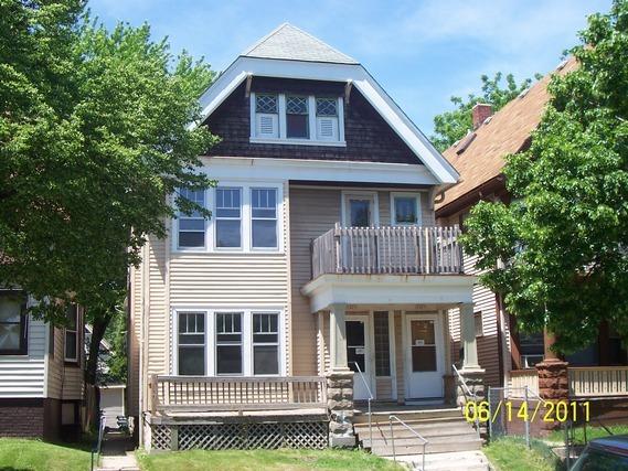 2405 N 37th St #2407, Milwaukee, WI 53210