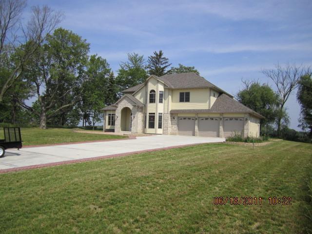 7208 Northwestern Ave, Caledonia, WI 53406