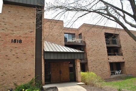 1818 E Shorewood Blvd #113, Shorewood, WI 53211