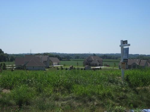 N85W27813 Hawksview Ct, Lisbon, WI 53029