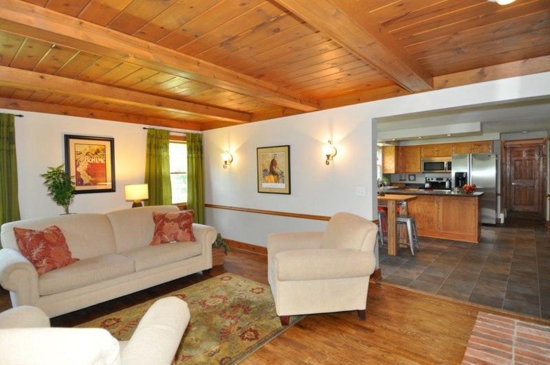 W335S4976 Fox Hollow, Genesee, WI 53118
