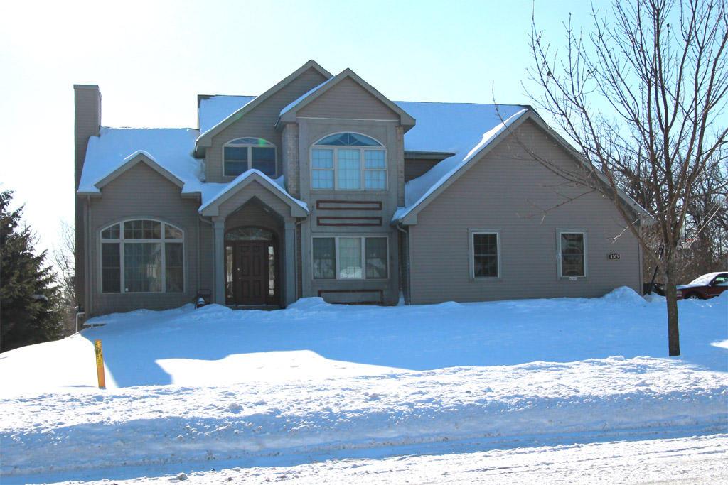 4305 W Tumble Creek Dr., Franklin, WI 53132