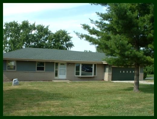 18220 W Thornapple Ln., New Berlin, WI 53146