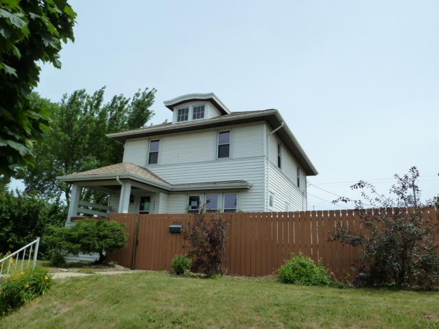 2000 S 76th St, West Allis, WI 53219