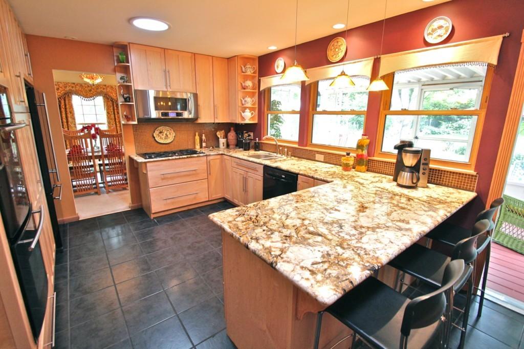 16650 Martha Dr, Brookfield, WI 53005