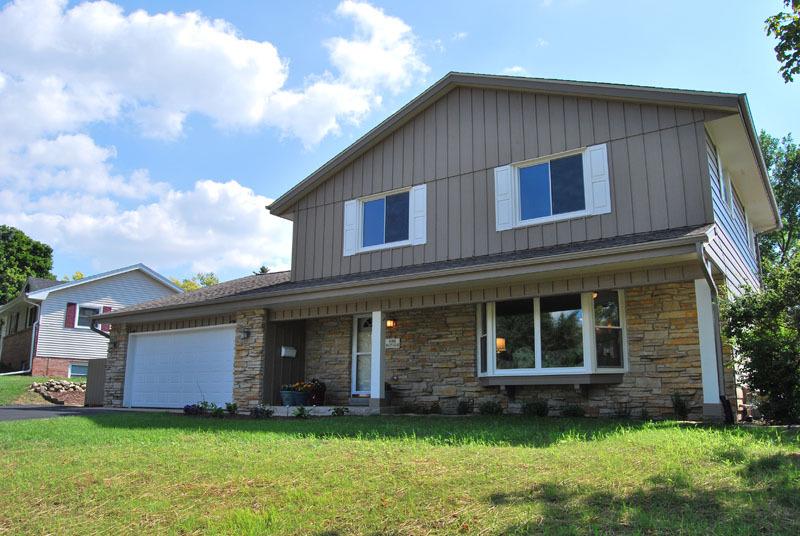 N90W17141 Highland Ct, Menomonee Falls, WI 53051