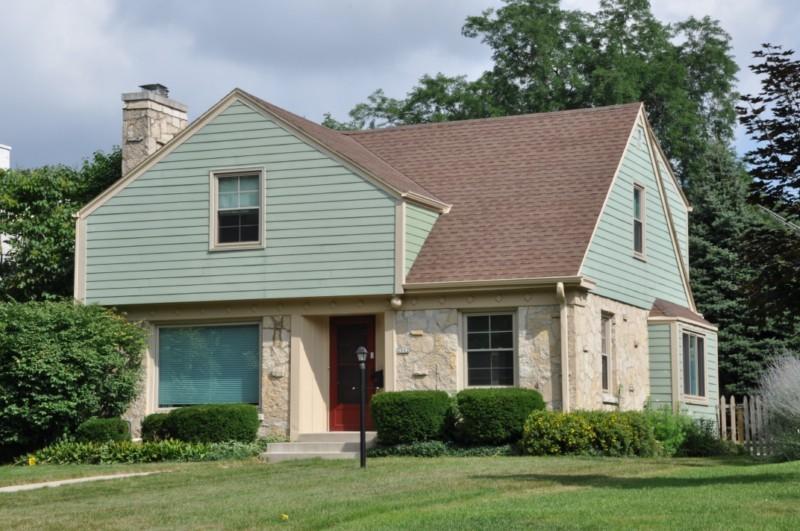 2062 N Menomonee River Pkwy., Wauwatosa, WI 53226