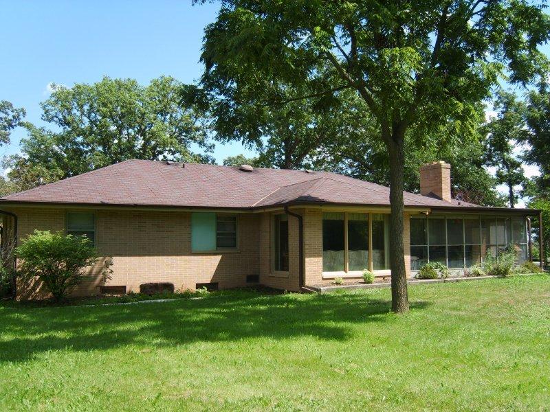 3110 Maurice Dr, Yorkville, WI 53182