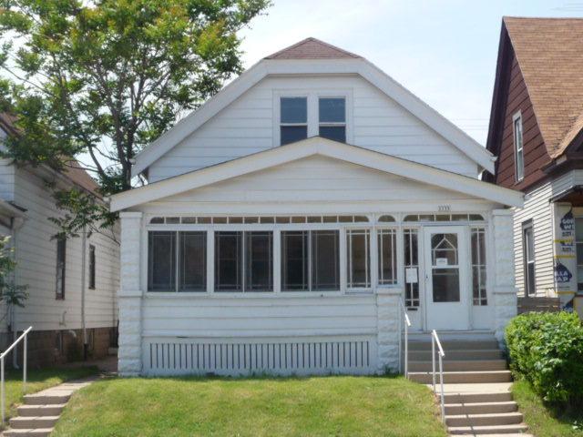 2235 S Layton Blvd, Milwaukee, WI 53215