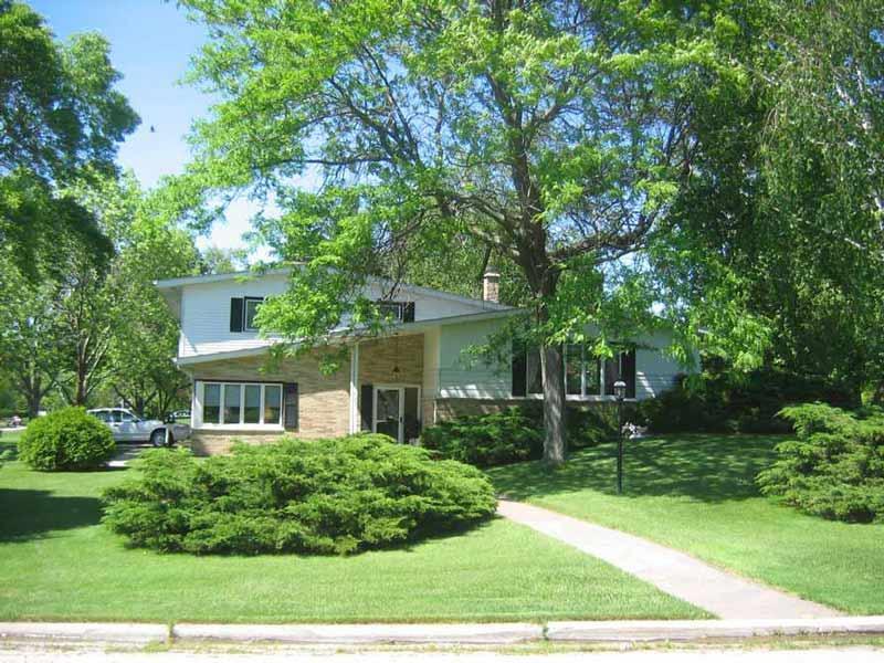 400 Patrick Ct, Port Washington, WI 53074