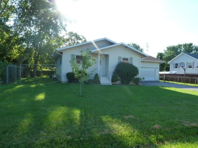 11303 9th Ave, Pleasant Prairie, WI 53158