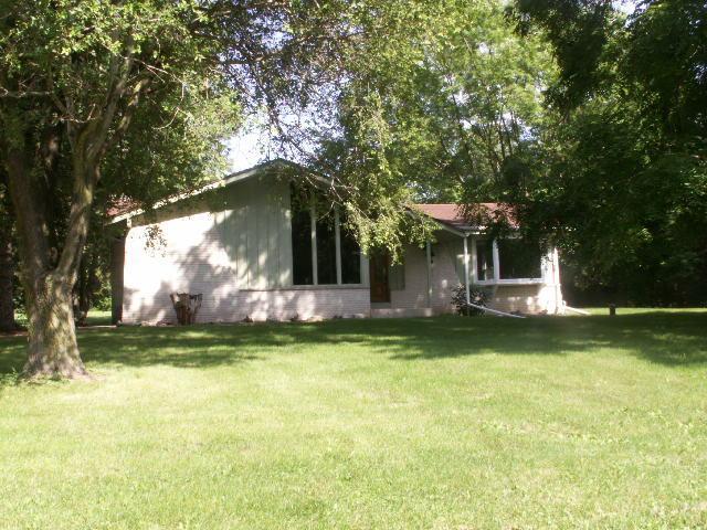 1676 Horns Corners Rd., Cedarburg, WI 53012