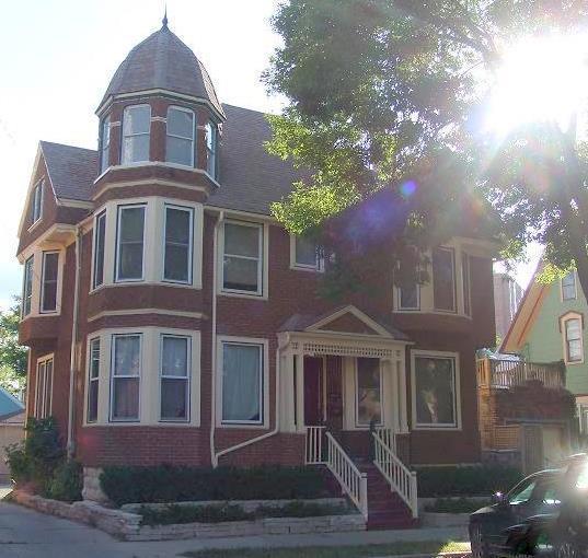 1615 E Kane Pl., Milwaukee, WI 53202