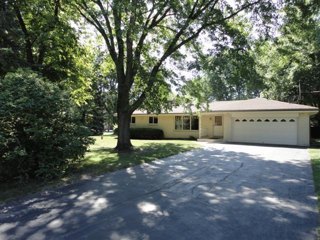 13301 W Nicolet Dr., New Berlin, WI 53151