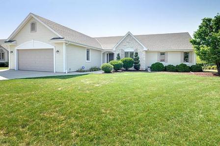 8917 S Redwing Dr., Franklin, WI 53132
