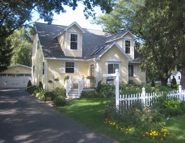 1524 First St, Twin Lakes, WI 53181