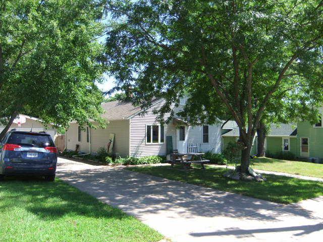 308 N 8th Ave, Onalaska, WI 54650