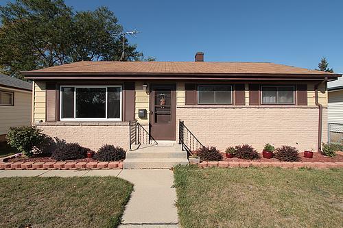 6525 S 19th St., Milwaukee, WI 53221