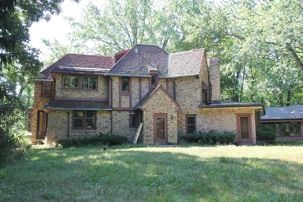 10737 W Rawson Ave, Franklin, WI 53132