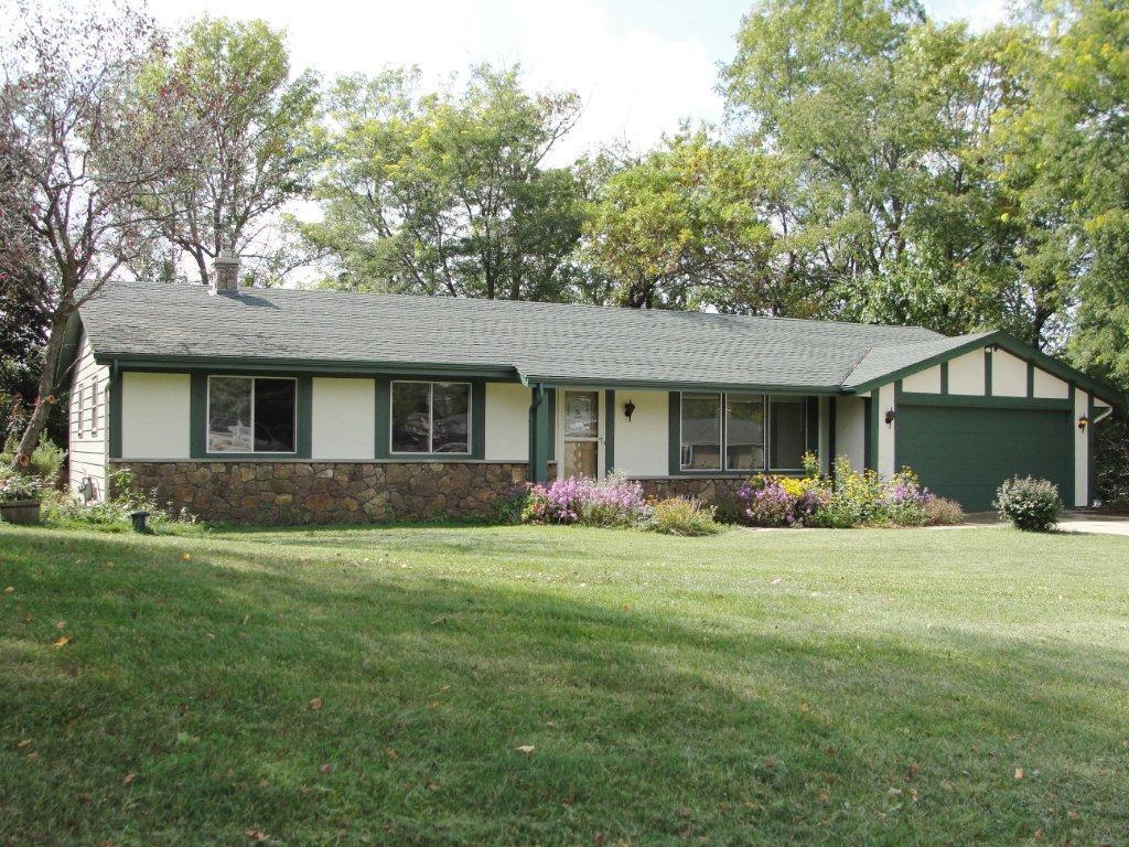 W243S7175 Cameron Dr, Vernon, WI 53189