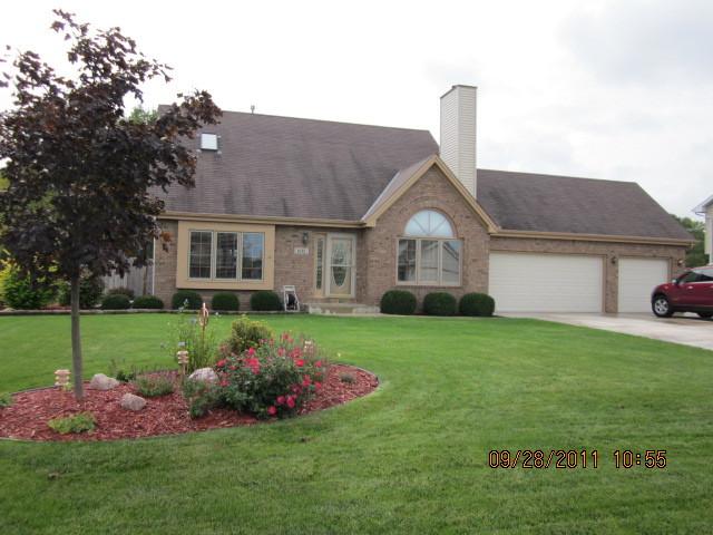 1615 Newberry Ln., Caledonia, WI 53402