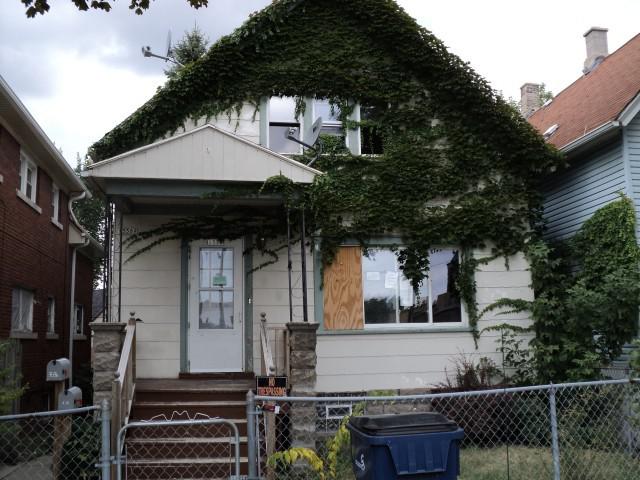 1558 W Windlake Ave., Milwaukee, WI 53215