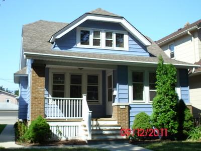 4541 N Newhall St, Shorewood, WI 53211