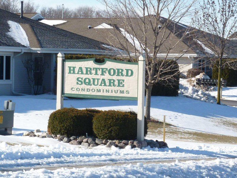 514 Hartford Sq., Hartford, WI 53027