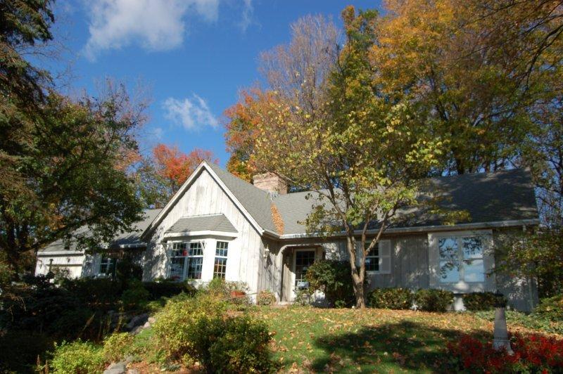 W222N7381 Carole Ct, Lisbon, WI 53089