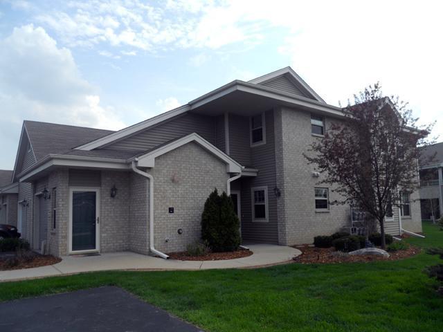 18725 Emerald Cir #M, Brookfield, WI 53045