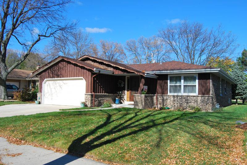 9734 W Tripoli Ave, Milwaukee, WI 53228