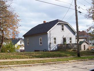 1217 Terrace Ave, Racine, WI 53403