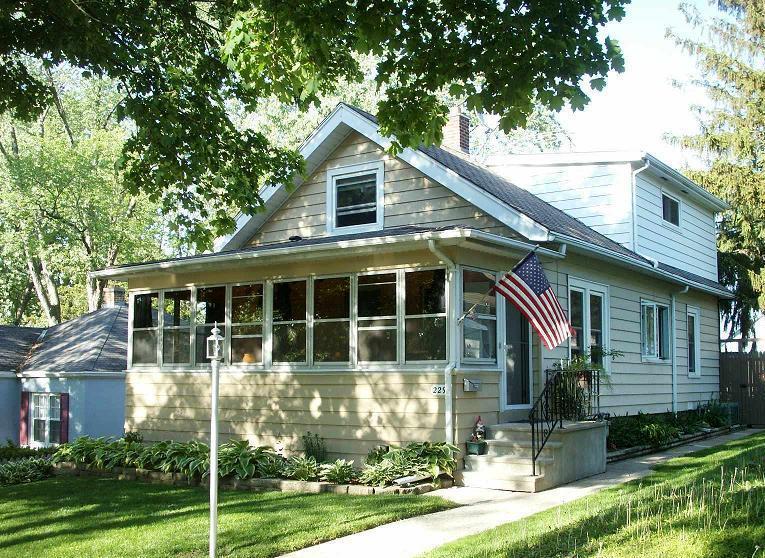 229 S James St., Waukesha, WI 53186